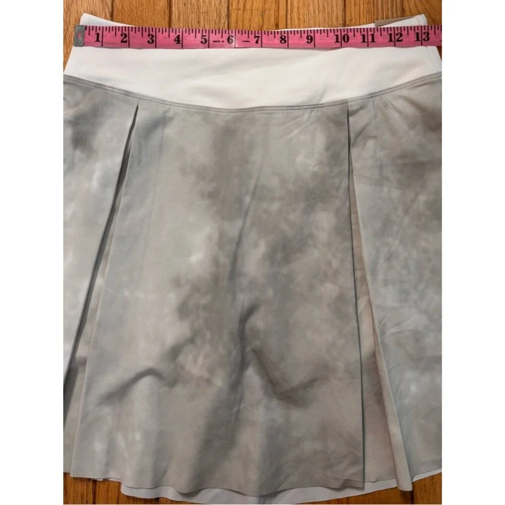 Nike Women's White & Gray Tie-Dye Tennis Skirt Preppy Athleisure Pickleball